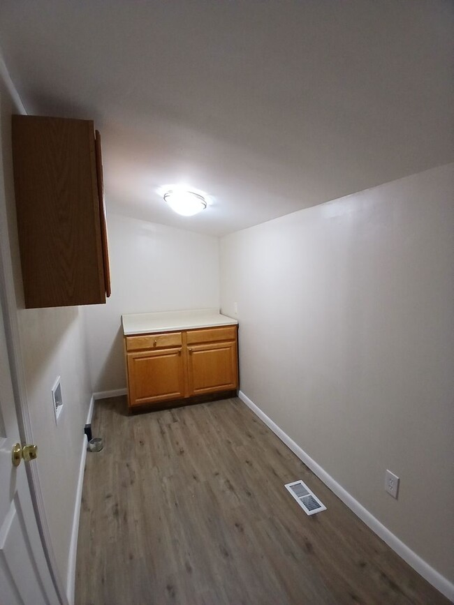 Building Photo - 3001 Marshall Ave