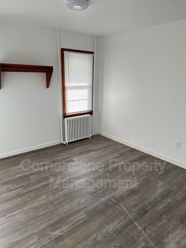 Building Photo - 1149 3rd Ave NW