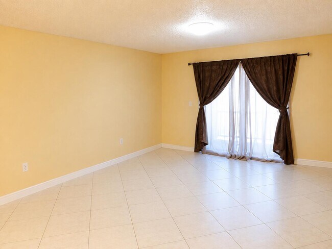 Foto del edificio - 4116 NW 88th Ave