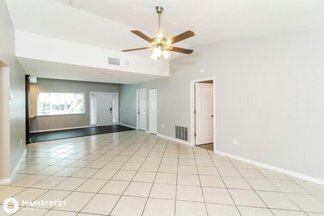 Building Photo - 4036 Waikiki Dr