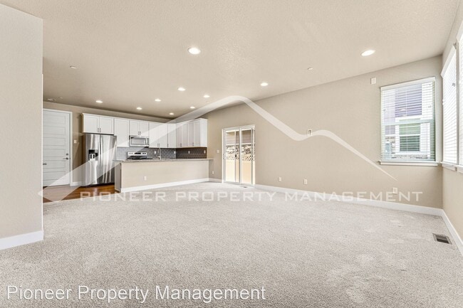 Building Photo - 4 br, 3 bath House - 3805 W 88th Ct.