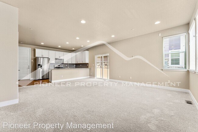 Foto del edificio - 4 br, 3 bath House - 3805 W 88th Ct.