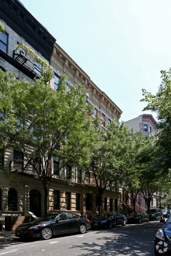 Primary Photo - 551 W 149th St