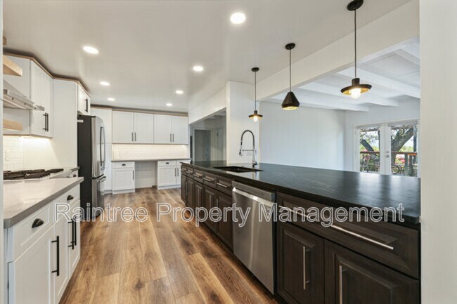 Foto del edificio - 1034 W 2nd Ave