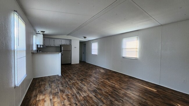 Building Photo - 132 Littleton St