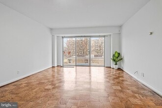 Building Photo - 560 N Street SW Unit UNIT N409