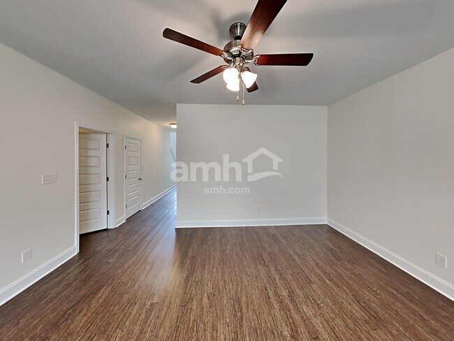 Foto del edificio - 5033 Mountain Springs Rd