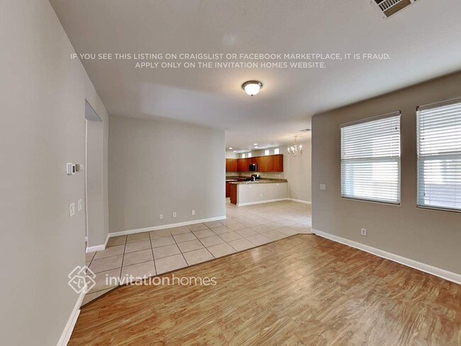 Building Photo - 10588 Valdosta Ave
