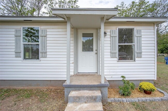 Building Photo - 119 S Harrison Ave