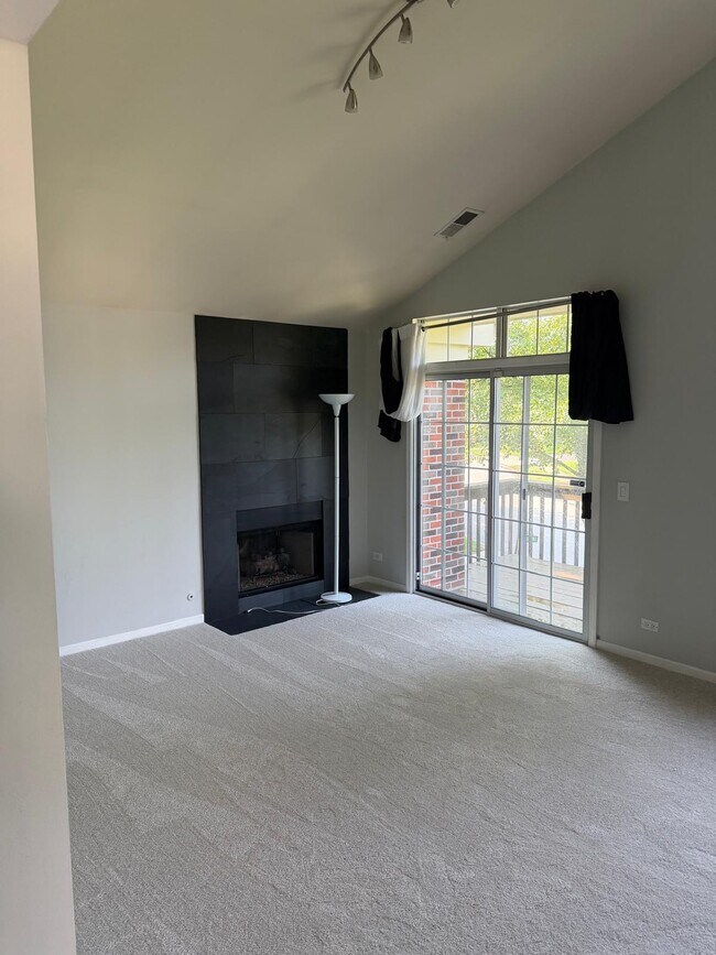 Foto del edificio - 1275 Old Mill Ln
