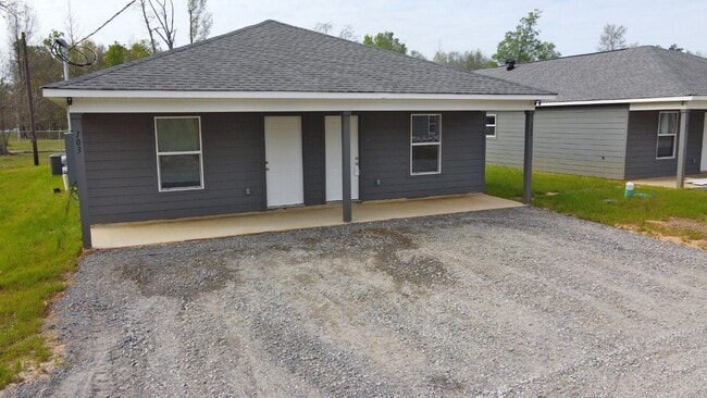 Building Photo - 217 Legado Ln