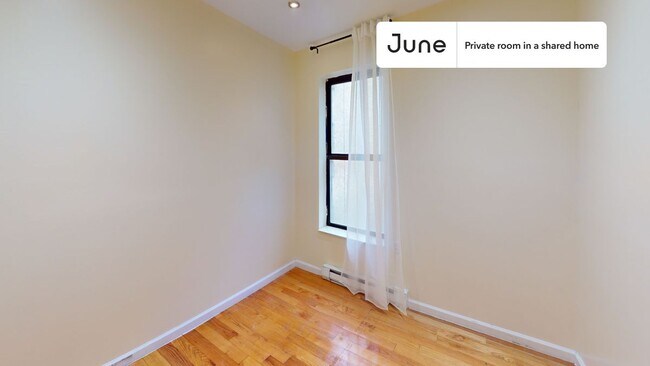 Building Photo - Room in Shared 6 bed/3 bath home