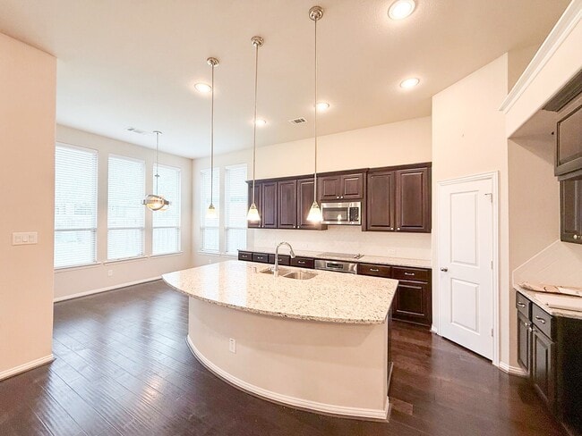 Building Photo - 10810 Kennowy Ct