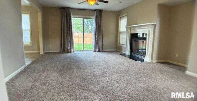 Foto del edificio - 2315 W Kenfield Ct