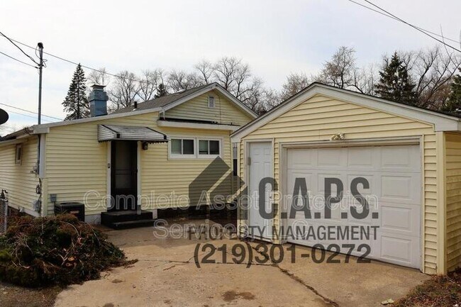 Building Photo - 1107 State St