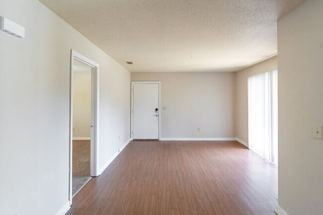 Foto del edificio - 836 Richmond St