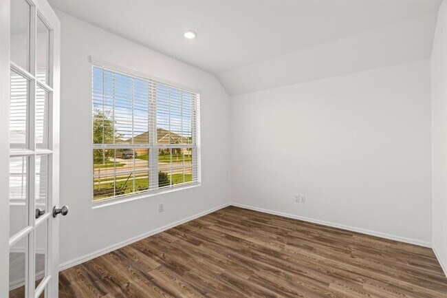 Building Photo - 3804 Falling Moon Ln