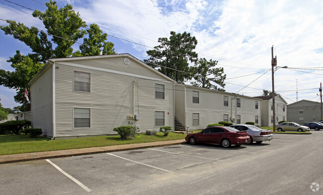 Building Photo - Briarwood Apartments Phase I and II