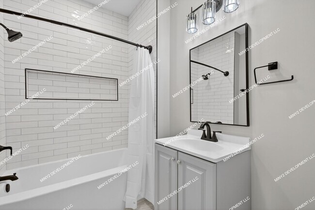 Foto del edificio - Completely Renovated 4-Bedroom Home in Warren!