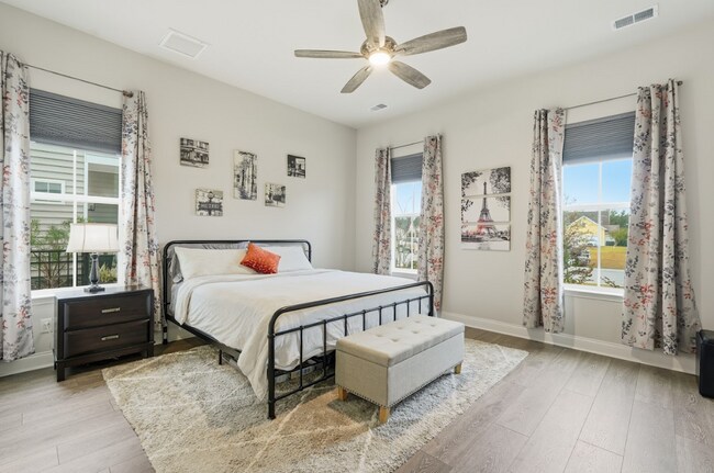 Foto del edificio - 188 Hawthorn Ln