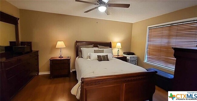 Foto del edificio - 712 2nd St