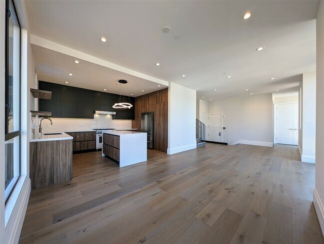 Foto del edificio - 2707 23rd St