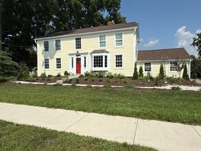 Building Photo - 45800 W Ann Arbor Trail