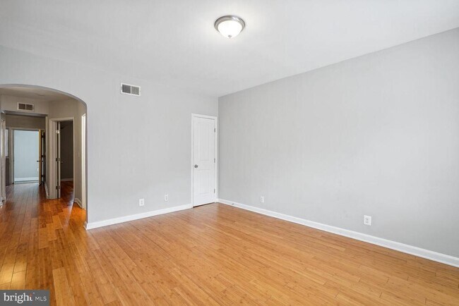 Building Photo - 1222 Meigs Pl NE