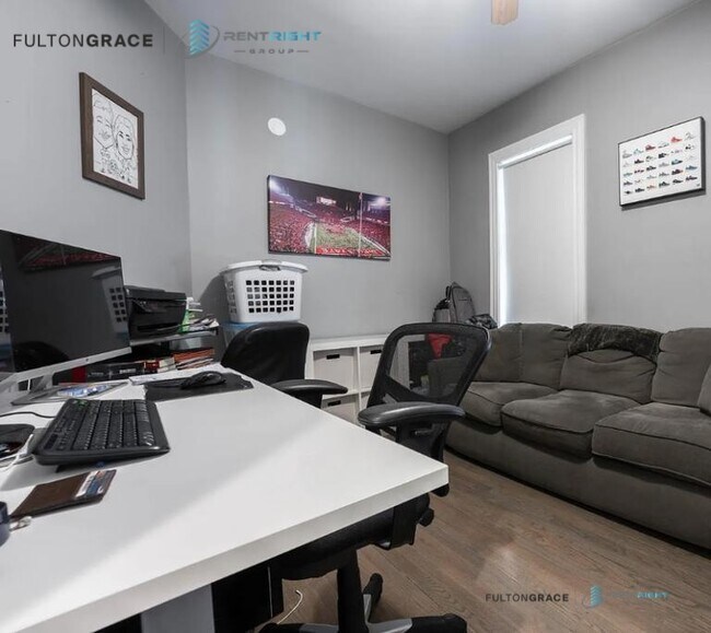 Foto del edificio - 2651 W Armitage Ave