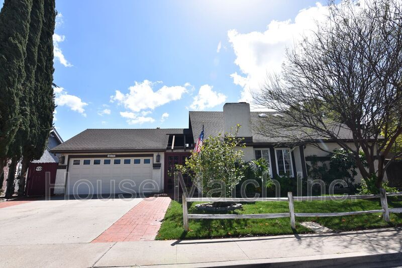 Foto principal - 10473 El Comal Dr