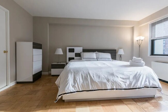 Foto del edificio - 315 W 34th St
