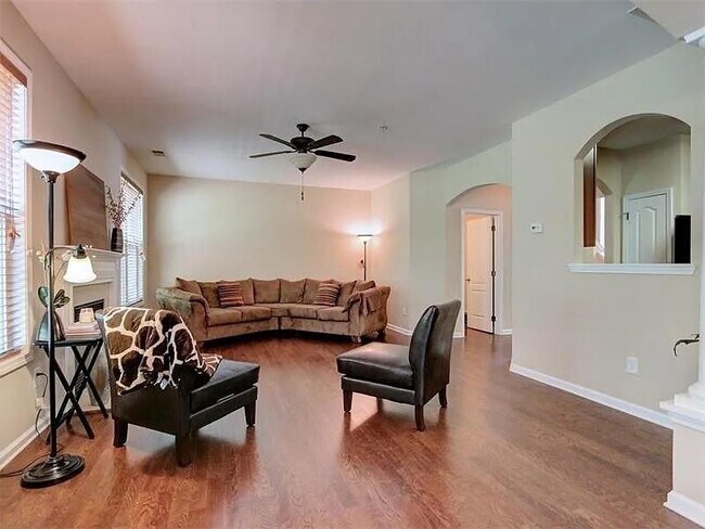 Foto del edificio - 1083 Brownstone Dr SW