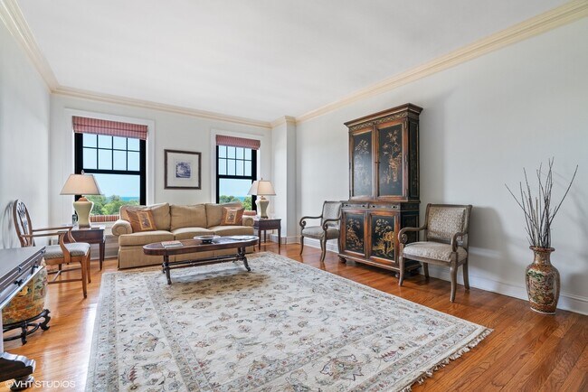 Foto del edificio - 3520 N Lake Shore Dr