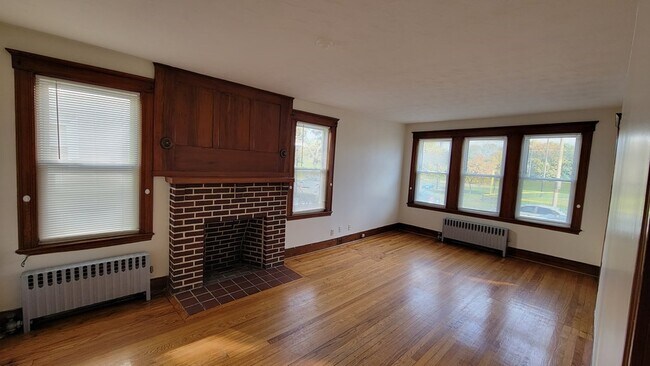 Building Photo - 37 Firth Rd
