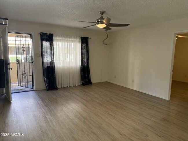Building Photo - 2 BED CONDO AT SOSSMAN & MAIN!