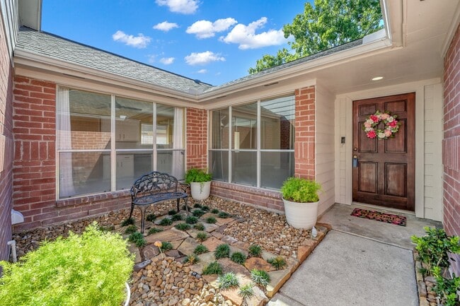 Building Photo - 11923 Silver Canyon Ln