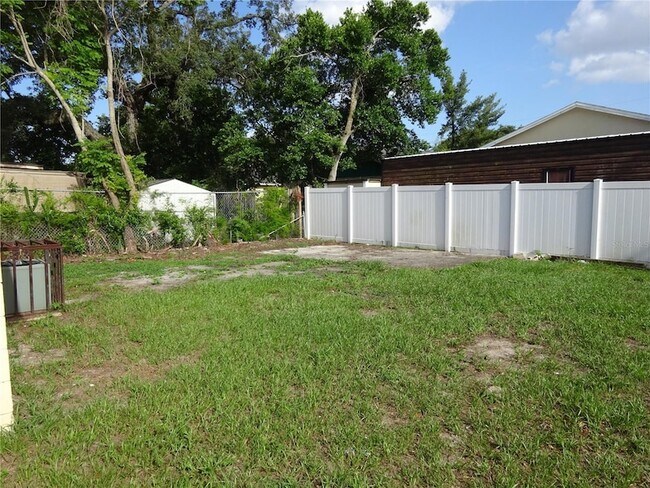 Building Photo - 4307 E Osborne Ave