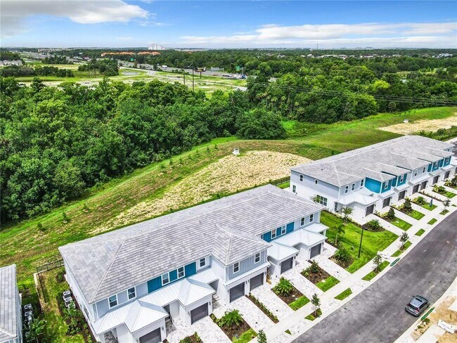 Foto del edificio - 7874 Spectrum Dr