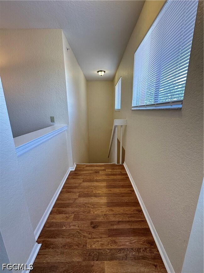 Building Photo - 6361 Aragon Way