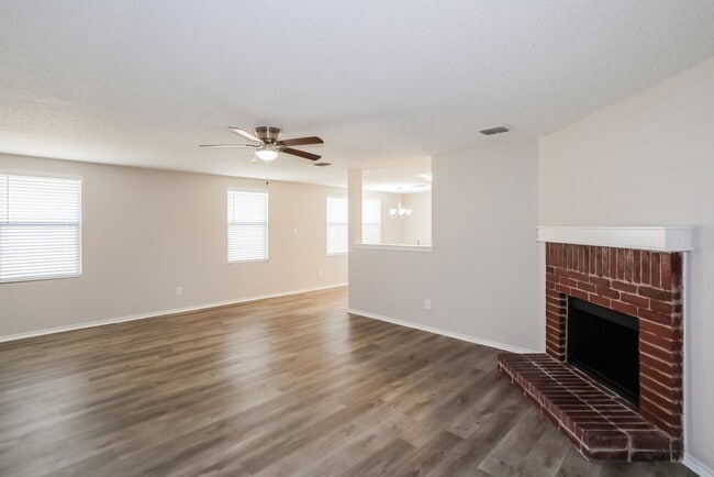 Building Photo - 732 Granite Ridge Dr