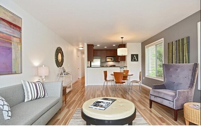 Foto del edificio - Bright & Stylish 2BD Condo in Prime Ballar...