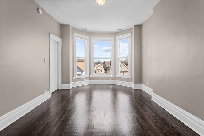 Building Photo - 9710 S Avenue L