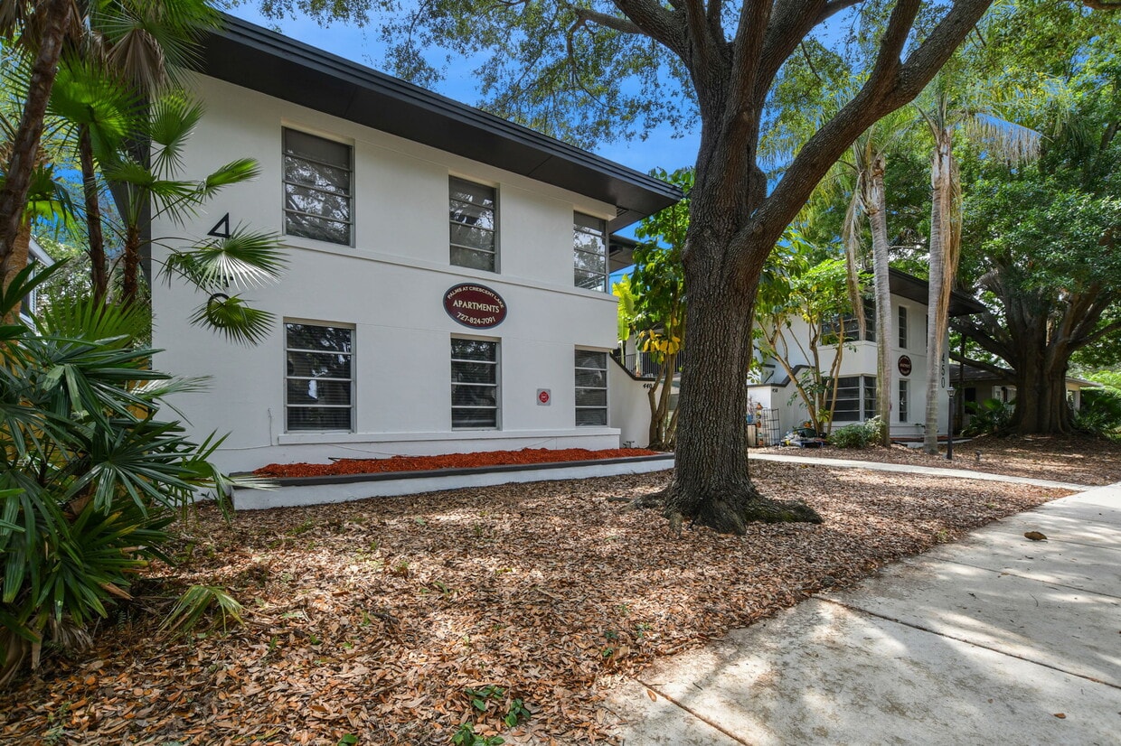 Building Photo - Palms @ Crescent Lake Apartments