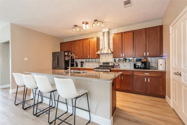 Foto del edificio - 111 Rustic Colony Ln