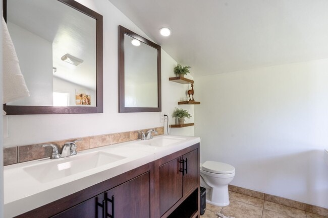 Building Photo - 273 W Carmel Valley Rd