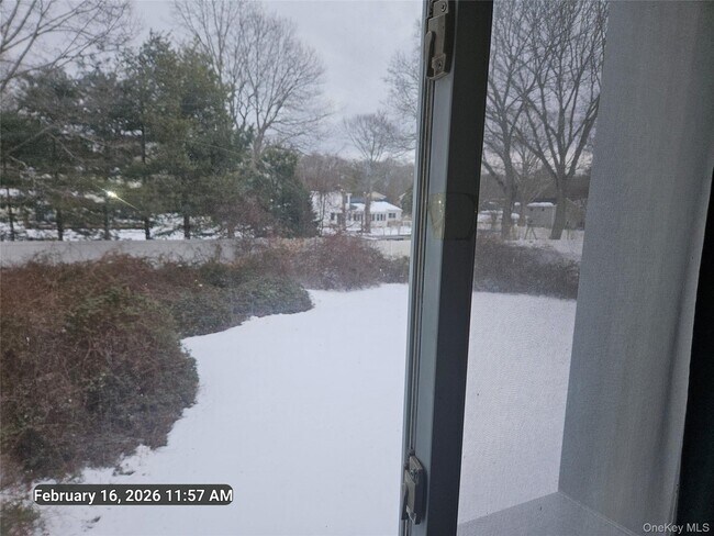 Foto del edificio - 118 Oak Ave