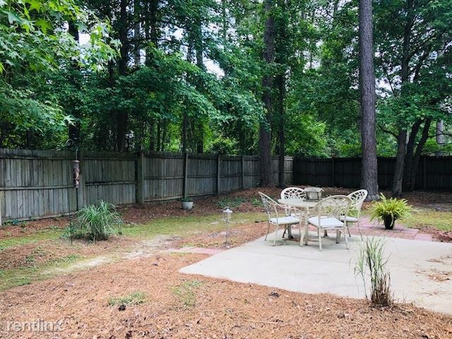 Foto del edificio - 3 br, 2 bath House - 294 Silver Brook Circle