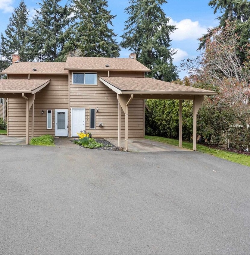 Foto principal - 3 Bedroom Condo in South Salem
