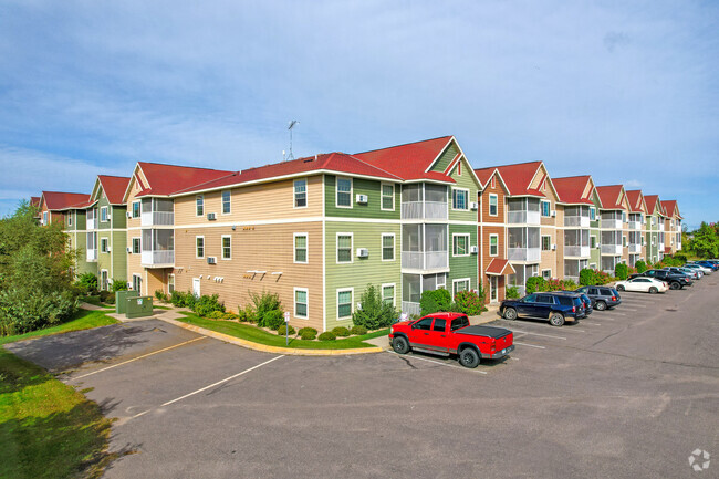 Foto del edificio - The Lodge at Pine Lakes