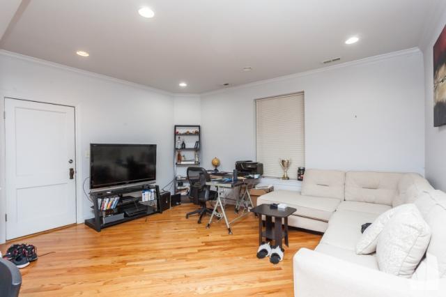 Building Photo - 2 bedroom in Chicago IL 60641